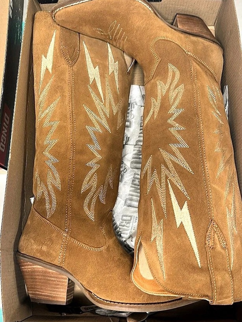 Dingo Thunder Road Western Embroidered Boots Camel US 9 - Picture 7 of 7